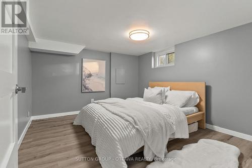 409 Blake Boulevard, Ottawa, ON - Indoor Photo Showing Bedroom