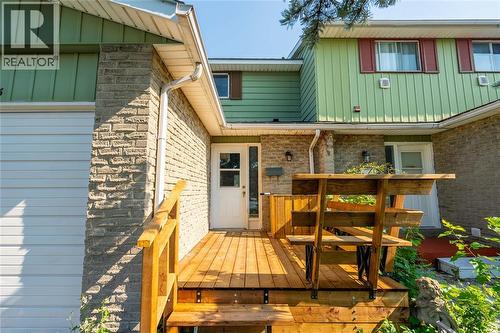 405 Cardiff PLACE  Sarnia, ON N7S 4C7