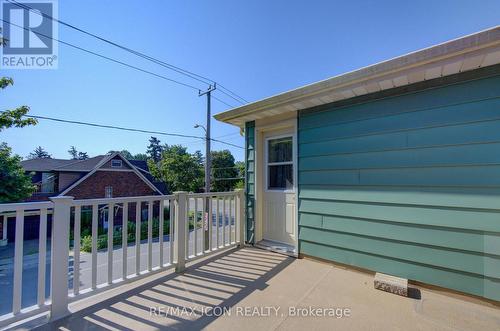 224 Weber Street E, Kitchener, ON - Outdoor With Exterior