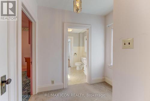 224 Weber Street E, Kitchener, ON - Indoor Photo Showing Bathroom