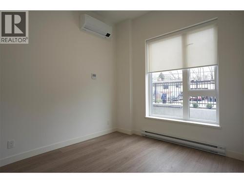 1361 Belaire Avenue, Kelowna, BC - Indoor Photo Showing Other Room
