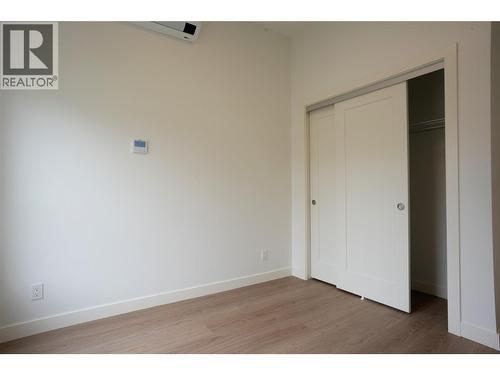 1361 Belaire Avenue, Kelowna, BC - Indoor Photo Showing Other Room