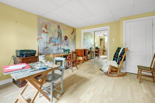 Atelier - 593 Ch. Des Cèdres, Piedmont, QC - Indoor