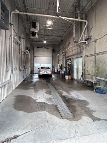 Atelier - 2360 Boul. Du Curé-Labelle, Saint-Jérôme, QC - Indoor Photo Showing Garage
