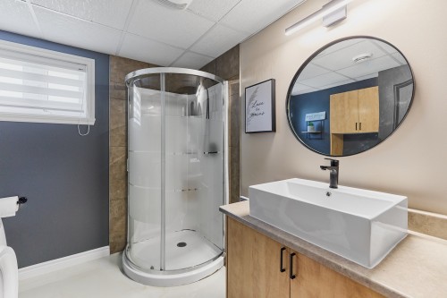 Salle de bains - 21 Rue Des Catalpas, Saint-Philippe, QC - Indoor Photo Showing Bathroom