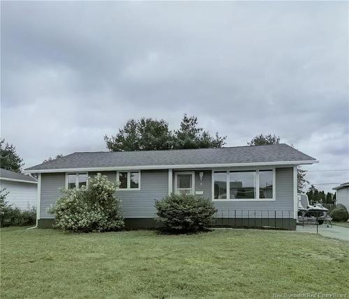 8 Bramalea St, Miramichi, NB 
