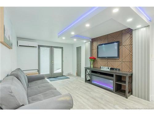 96 Old Coach Rd, Quispamsis, NB 