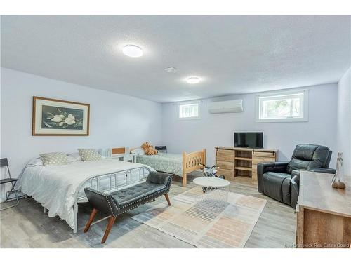 96 Old Coach Rd, Quispamsis, NB 