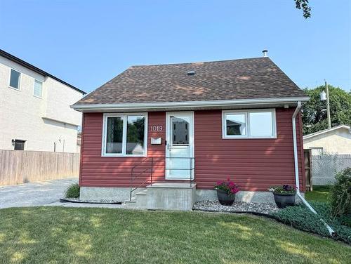 1019 Royse Ave, Winnipeg, MB - Outdoor With Exterior