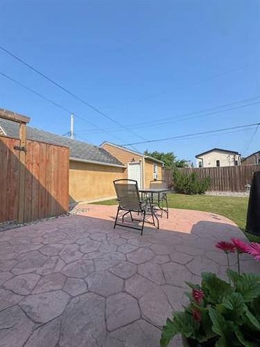 1019 Royse Ave, Winnipeg, MB - Outdoor