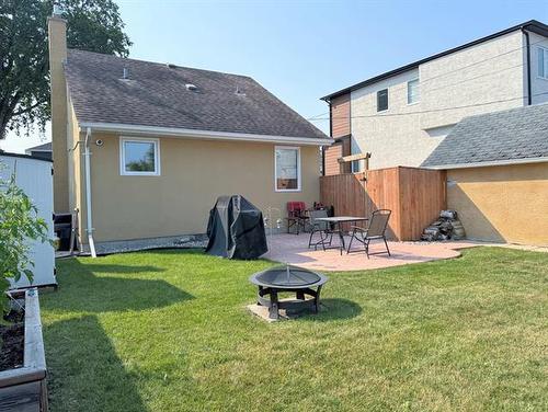 1019 Royse Ave, Winnipeg, MB - Outdoor With Deck Patio Veranda With Exterior