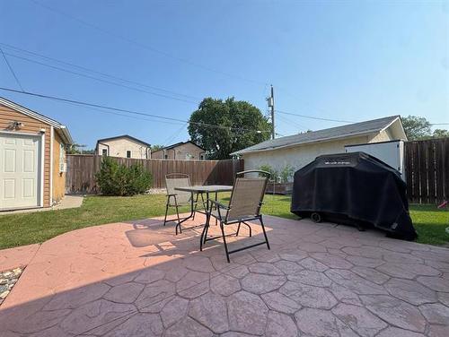 1019 Royse Ave, Winnipeg, MB - Outdoor