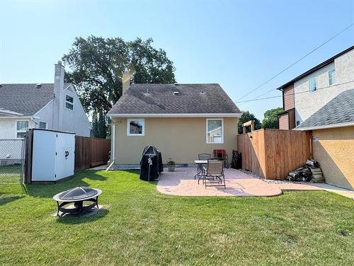 1019 Royse Ave, Winnipeg, MB - Outdoor With Exterior