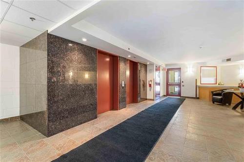 217-835 Adsum Dr, Winnipeg, MB - Indoor Photo Showing Other Room