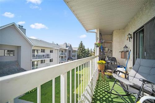 2307-100 Plaza Dr, Winnipeg, MB - Outdoor With Balcony With Exterior