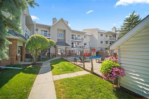 2307-100 Plaza Dr, Winnipeg, MB - Outdoor With Balcony