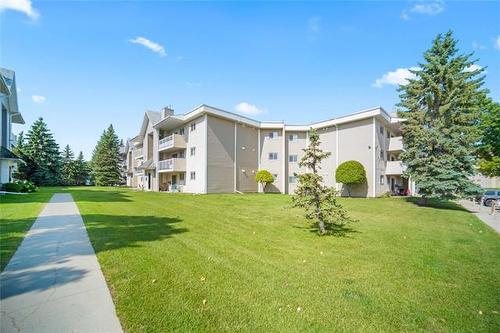 2307-100 Plaza Dr, Winnipeg, MB - Outdoor With Balcony