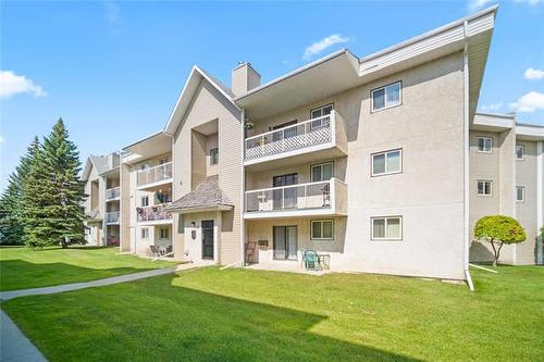 2307-100 Plaza Dr, Winnipeg, MB - Outdoor With Balcony
