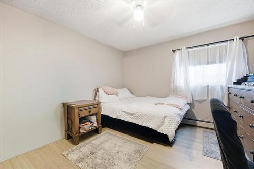 2307-100 Plaza Dr, Winnipeg, MB - Indoor Photo Showing Bedroom