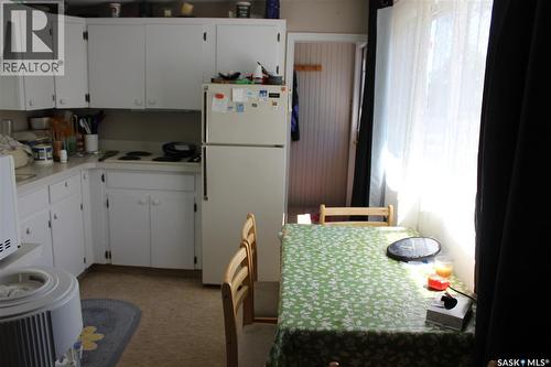 20 Lakeshore Drive, Kannata Valley, SK - Indoor Photo Showing Kitchen