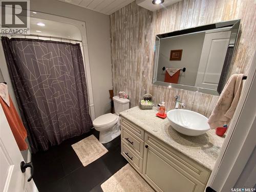 74 Madge Way, Yorkton, SK - Indoor Photo Showing Bathroom