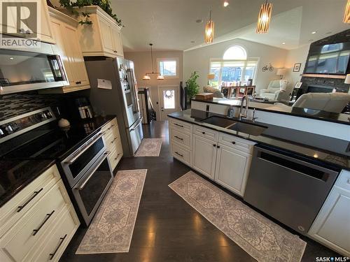 74 Madge Way, Yorkton, SK - Indoor Photo Showing Kitchen With Double Sink