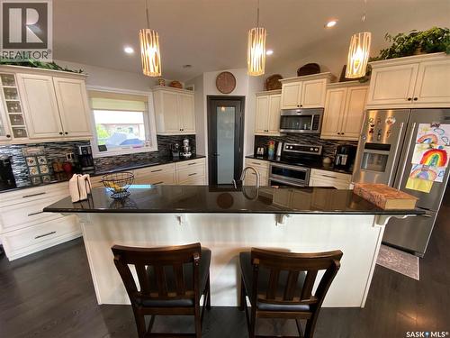 74 Madge Way, Yorkton, SK - Indoor Photo Showing Kitchen