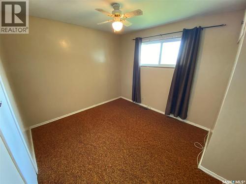 386 4Th Avenue N, Yorkton, SK - Indoor Photo Showing Other Room