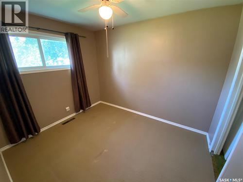 386 4Th Avenue N, Yorkton, SK - Indoor Photo Showing Other Room