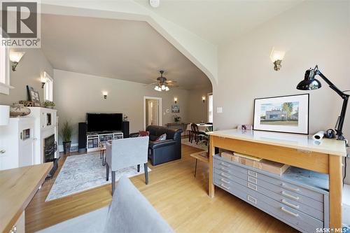 1021 12Th Street E, Saskatoon, SK - Indoor
