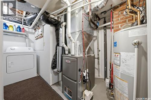 1021 12Th Street E, Saskatoon, SK - Indoor