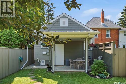 1021 12Th Street E, Saskatoon, SK - Outdoor