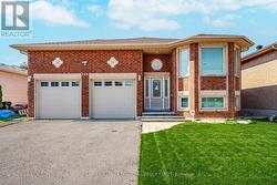 LOWER - 148 LIVINGSTONE STREET E Barrie, ON L4M 6Y7
