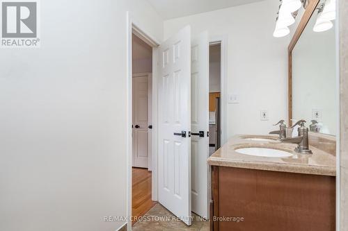 1 Lang Drive, Barrie, ON - Indoor Photo Showing Bathroom