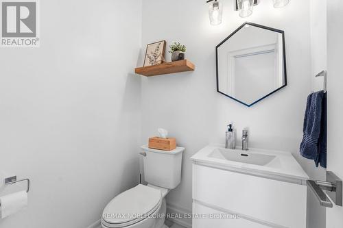 44 Lou Pomanti Street, Toronto, ON - Indoor Photo Showing Bathroom