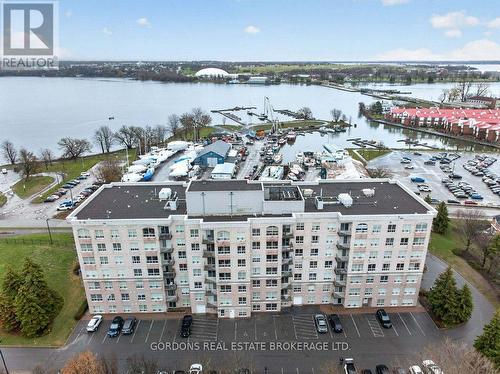 401 - 350 WELLINGTON STREET  Kingston (East Of Sir John A. Blvd), ON K7K 7J7