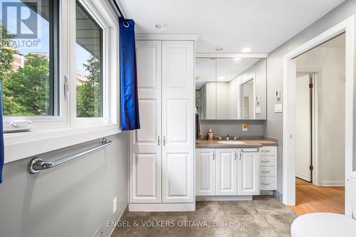 2343 Whitehaven Crescent, Ottawa, ON - Indoor Photo Showing Bathroom