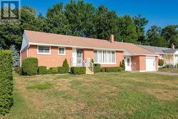1319 CLARENCE STREET North Bay (West End), ON P1B 3W6