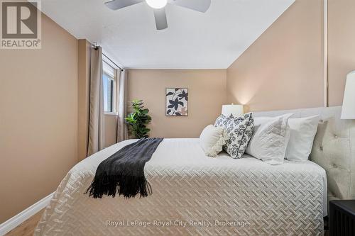 607 - 93 Westwood Road, Guelph (Willow West/Sugarbush/West Acres), ON - Indoor Photo Showing Bedroom