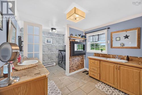 4395 Malagash Road, Malagash, NS - Indoor Photo Showing Other Room