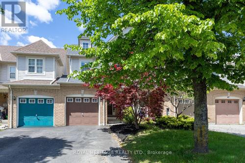 41 TOSCANA DRIVE  Whitby, ON L1R 2Z4