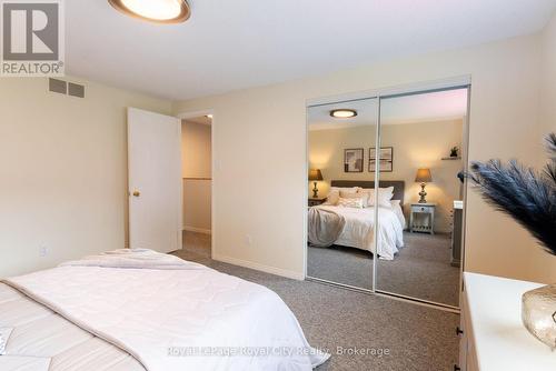 245 Elmira Road S, Guelph (Willow West/Sugarbush/West Acres), ON - Indoor Photo Showing Bedroom