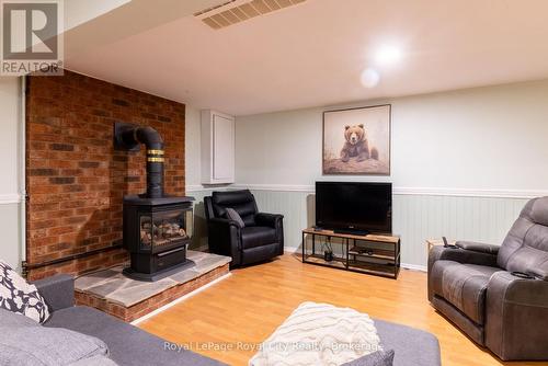 245 Elmira Road S, Guelph (Willow West/Sugarbush/West Acres), ON - Indoor Photo Showing Living Room With Fireplace
