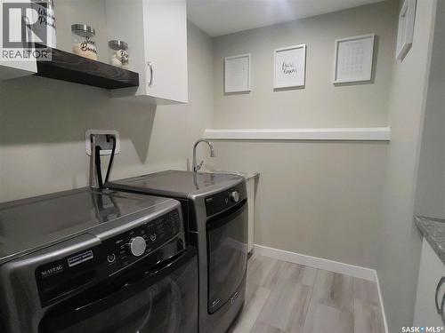 626 Kinloch Crescent, Saskatoon, SK - Indoor Photo Showing Laundry Room