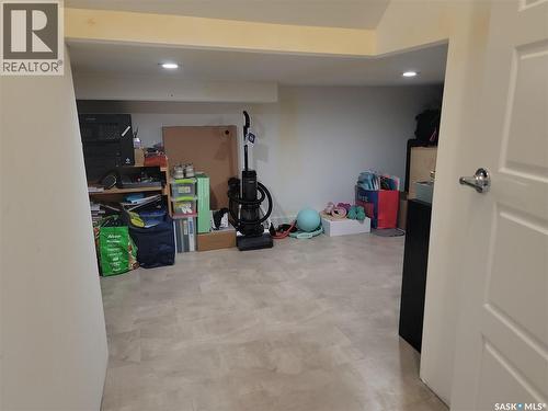 626 Kinloch Crescent, Saskatoon, SK - Indoor