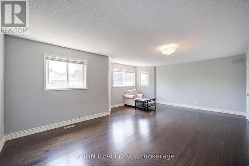 29 Charrington Crescent, Markham, ON - Indoor