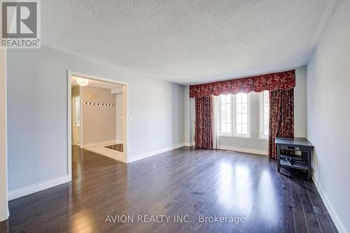 29 Charrington Crescent, Markham, ON - Indoor