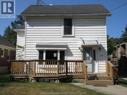30 Delaware AVENUE Chatham, ON N7L 2W2