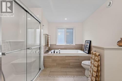878 Excursion Way, Ottawa, ON - Indoor Photo Showing Bathroom