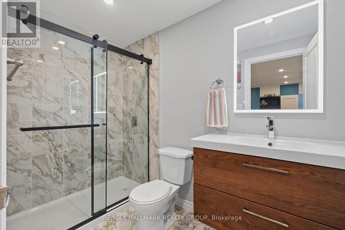 878 Excursion Way, Ottawa, ON - Indoor Photo Showing Bathroom